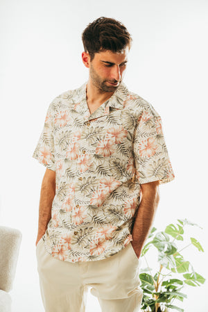 Hawaiian graphic men’s shirt