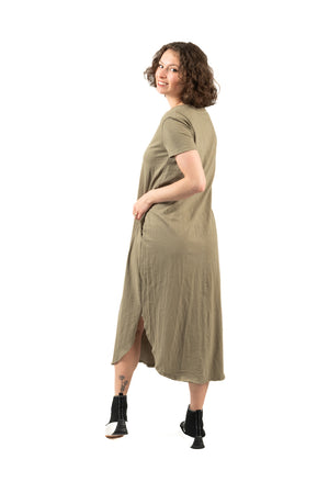 V-neck midi dress with pockets